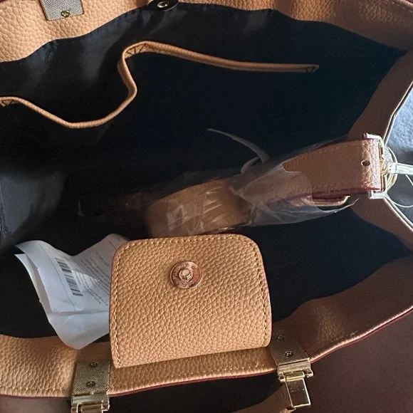 Sprayground Tan and White Checkered Tote - Picture 4 of 7